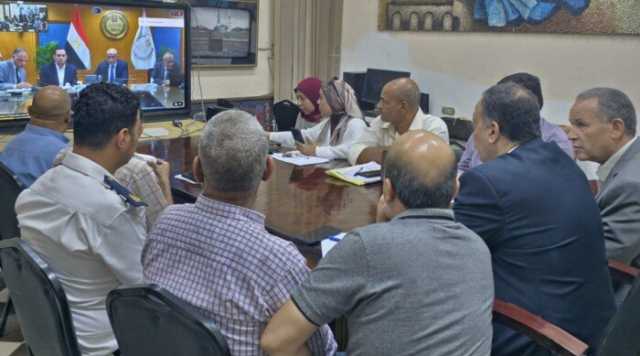 «تأهب وتنسيق».. محافظ أسيوط يتابع لجان الثانوية العامة ويشدد على راحة الطلاب