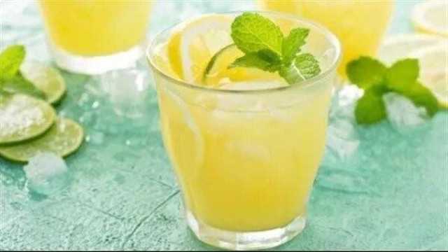 ينعش الجسم.. فوائد صحية مذهلة لعصير الليمون بالنعناع