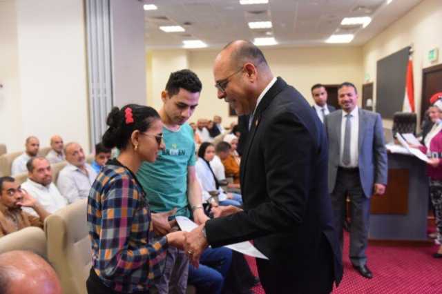 «جبران» يُسلم عقود جديدة لذوي همم بالقاهرة لدمجهم في سوق العمل