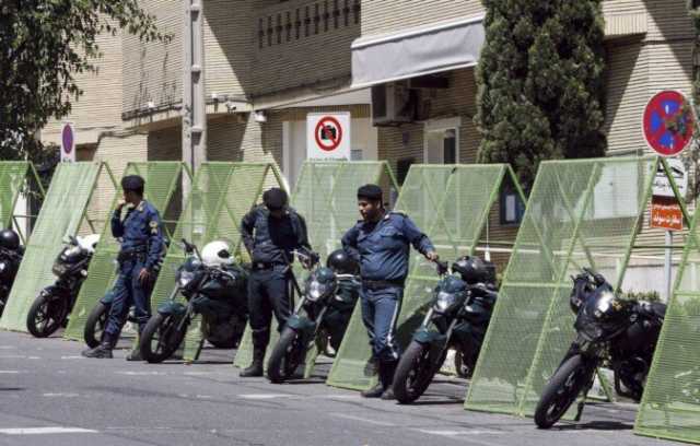 مقتل وإصابة 18 شخصًا جراء هجوم مسلح استهدف مبنى القضاء في إيران