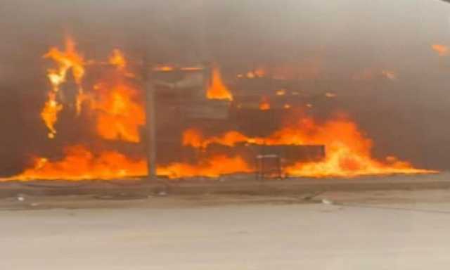 حريق هائل يلتهم مطعمًا شهيرًا بشارع الملك حنفي في الإسكندرية