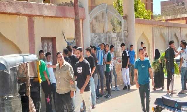 «البلاغة في متناول الجميع».. طلاب الثانوية الأزهرية بالفيوم: الامتحان سهل والقطعة تحتاج فقط بعض التركيز
