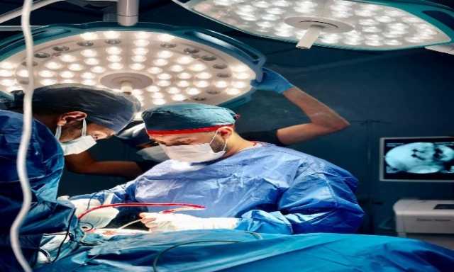 جراحة دقيقة تنقذ مريضة من الشلل الكامل بمستشفى شبين الكوم للجراحات