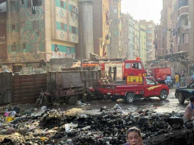 اندلاع حريق بجوار سور المترو في رمسيس.. صور