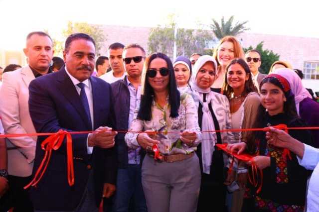 وزيرة التضامن الاجتماعي تتفقد أروقة معرض ديارنا للحرف اليدوية والتراثية بالساحل الشمالي