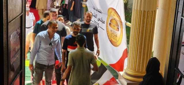 استمرار توافد المواطنين بكثافة على مقرات الانتخابات بالمنوفية