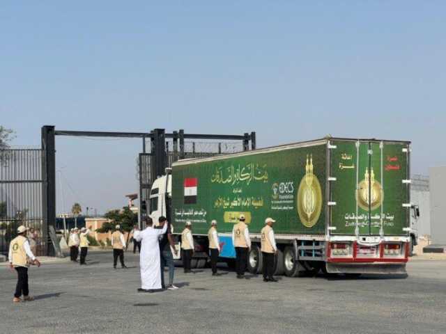 دخول قافلة «بيت الزكاة والصَّدقات» الإغاثية الحادية عشرة إلى قطاع غزة