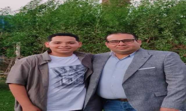 حزن يسود الفيوم.. أب ينعى نجليه بعد حادث مأساوي وإصابة طفلته الثالثة