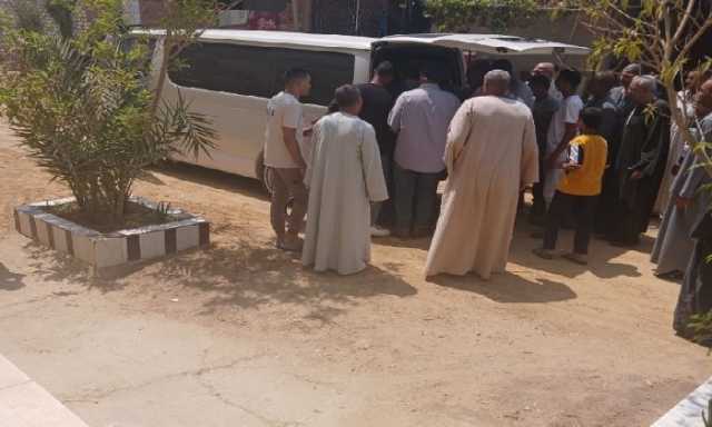 تشييع جثمان اللواء «نجيب عبد السلام» قائد الحرس الجمهوري بمسقط رأسه بالفيوم