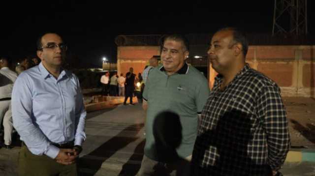 نائب محافظ الإسماعيلية يتابع ميدانيًا تداعيات انفجار ضغط الهواء بخط غاز بطريق الإسماعيلية - السويس الصحراوي