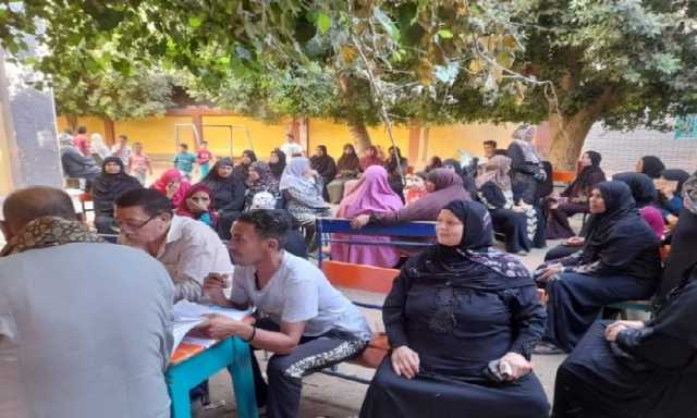 السيدات يتصدرون طوابير الناخبين في ثاني أيام انتخابات الشيوخ بسوهاج