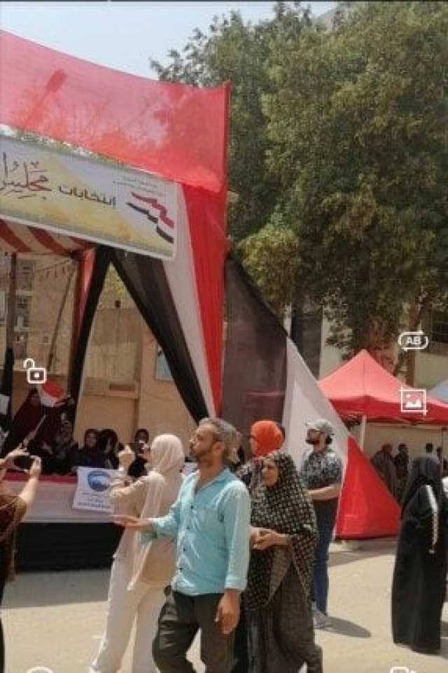 انتخابات الشيوخ 2025.. إقبال متزايد من النساء والشباب على لجان الهرم للإدلاء بأصواتهم