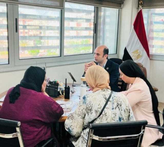 مدير 'الرعاية الصحية' ببورسعيد يتابع كفاءة الأداء في اجتماع موسع