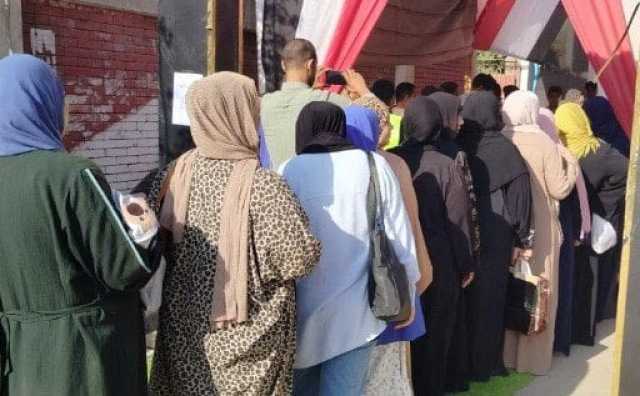 إقبال نسائي مكثف على لجان القليوبية مع بداية اليوم الثاني لانتخابات الشيوخ
