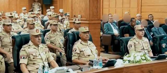 وزير الدفاع يشهد تنفيذ المرحلة الرئيسة للمشروع الاستراتيجية التعبوي التخصصي لهيئة الاستخبارات العسكرية