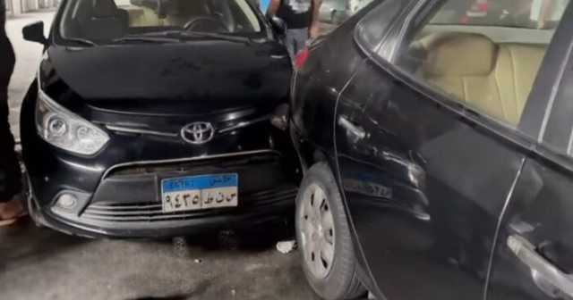 تصادم بين 4 سيارات بمنطقة كامب شيزار بكورنيش الإسكندرية