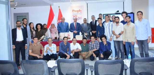 نائب رئيس جامعة أسيوط يشارك في مناقشة مشروعات تخرج التدريب الصيفي لطلاب الهندسة بمعهد ITI