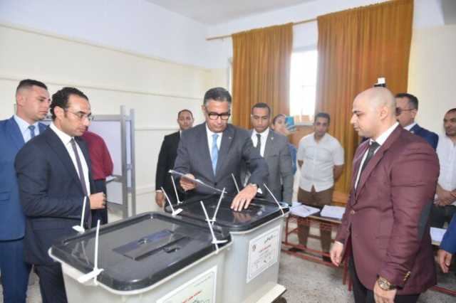 وزير التموين والتجارة الداخلية يدلي بصوته في انتخابات مجلس الشيوخ