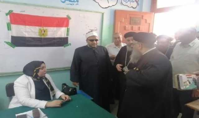 وحدة وطنية في الفيوم.. وفد من الأقباط والأوقاف يدلون بأصواتهم في انتخابات مجلس الشيوخ دعمًا لاستقرار مصر