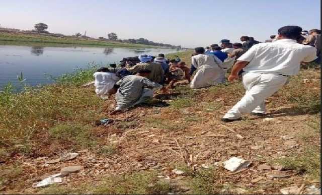 مصرع مندوبة لجنة بالأقصر وزوجها.. انقلبت بهما السيارة في الترعة
