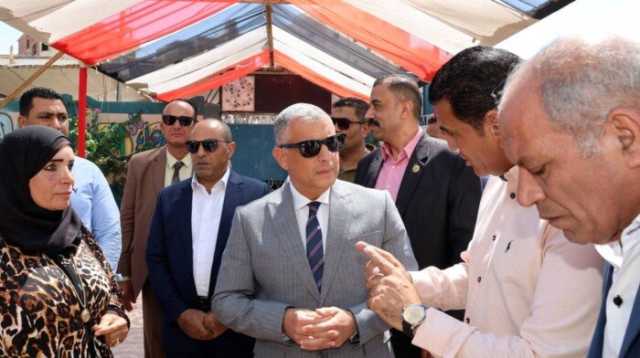 محافظ الإسماعيلية يتابع ميدانيًّا انتظام سير انتخابات مجلس الشيوخ في يومها الثاني