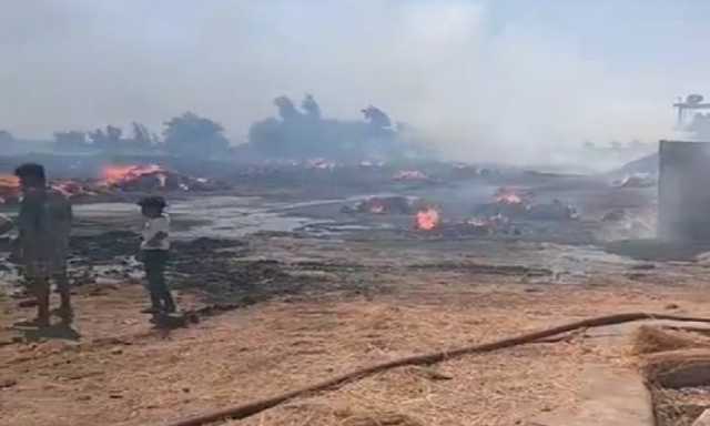 اندلاع حريق هائل في كمية من محصول الكتان بشبرا ملس بزفتى