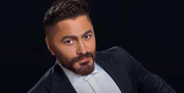 بعد تعرضه لأزمة صحية.. رسالة دعم مؤثرة من تامر حسني للفنان محمد صبحي