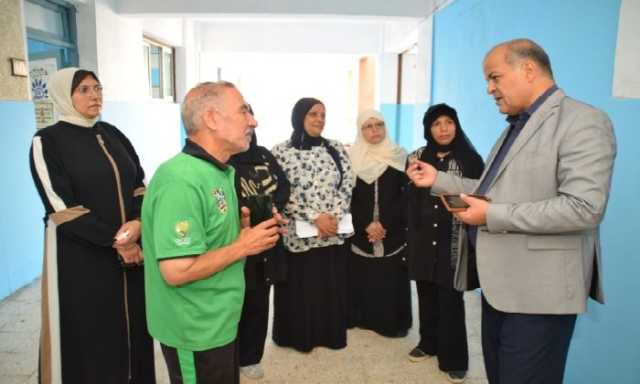 مدير تعليم بورسعيد يتابع استعدادات مدارس إدارة شرق للعام الدراسي الجديد