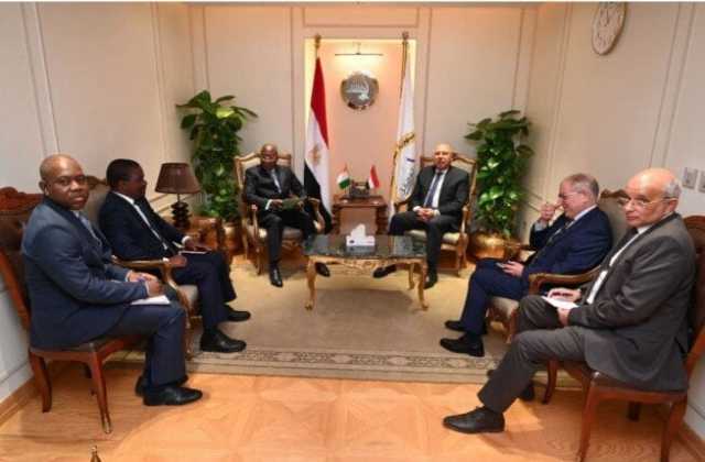 كامل الوزير يؤكد أهمية التعاون مع كوت ديفوار في مجال المناطق اللوجستية