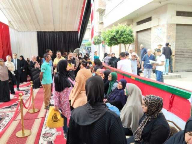 اقبال من العاملين بالتربية والتعليم بالغربية علي التصويت بلجان الانتخابات