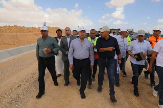 وزير النقل يتفقد مشروع الخط الأول من شبكة القطار الكهربائي السريع «صور»