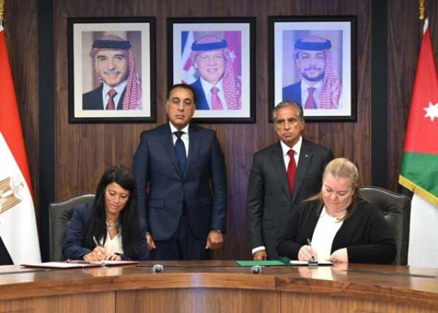 رئيسا وزراء مصر والأردن يشهدان توقيع 10 وثائق في مجالات تخدم تعزيز التعاون بين البلدين