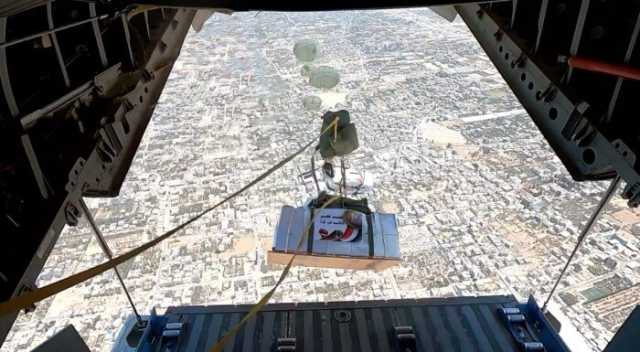 عنوان للواجب الأخلاقي والدور التاريخي.. جسر جوي- بري متكامل من مصر إلى أهالي غزة «صور»