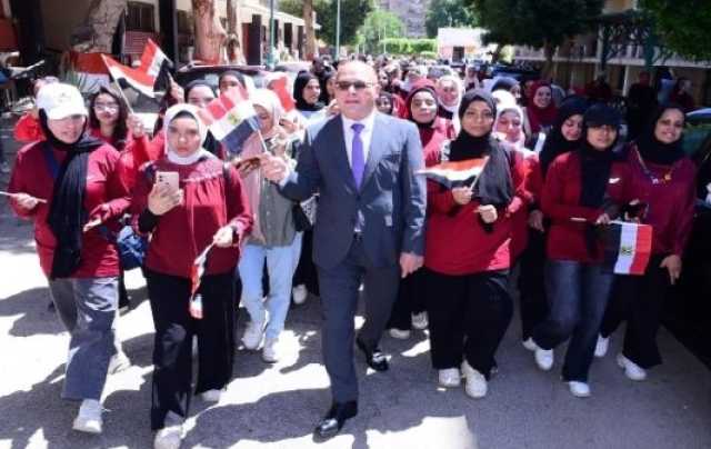 بمشاركة ٣٠٠٠ طالب وطالبة.. جامعة سوهاج تشارك بالاستحقاق الانتخابي لمجلس الشيوخ