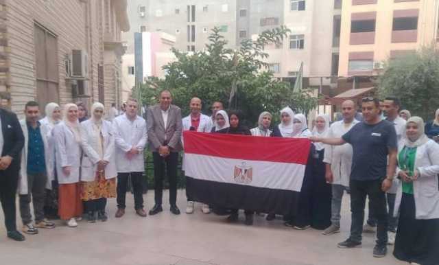 فريق أطباء وتمريض مستشفى السنبلاوين يشارك فى انتخابات الشيوخ