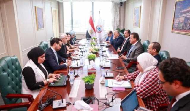 وزير الصحة يبحث مع مستشار الرئيس الكولومبي سبل تقديم المساعدات الطبية لقطاع غزة