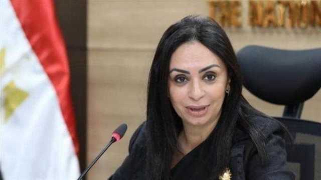 مايا مرسي محذرة من خطورة «تيك توك» على المراهقين: مخدرات بين أصابع اليد