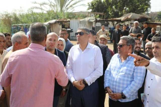 بعد شكاوى الأهالي.. محافظ الجيزة يوجه بتأمين ممر آمن للمواطنين بمحطة قطار نكلا