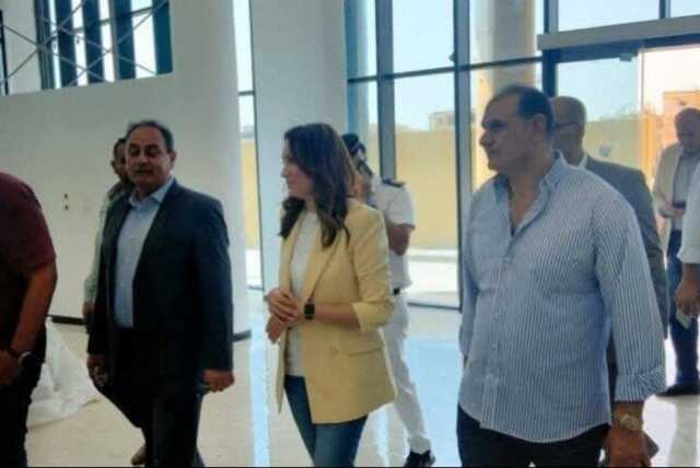 نائب محافظ الجيزة تتفقد اللمسات الأخيرة لمركز خدمات مصر بحدائق الأهرام
