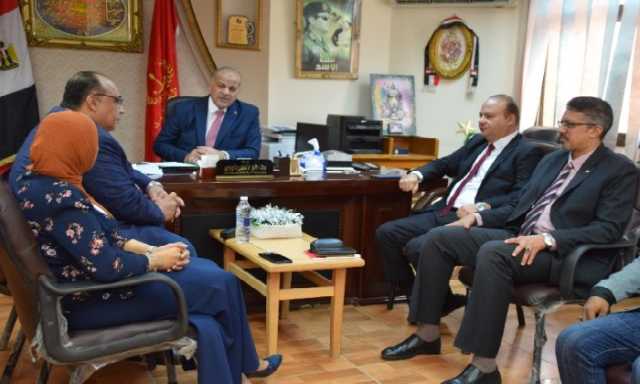 مدير تعليم بورسعيد يستقبل مدير الإدارة العامة للأزمات والكوارث بوزارة التعليم