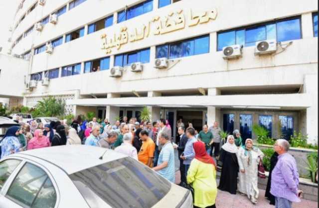 موظفو ديوان عام محافظة الدقهلية يشاركون فى تصويت الشيوخ