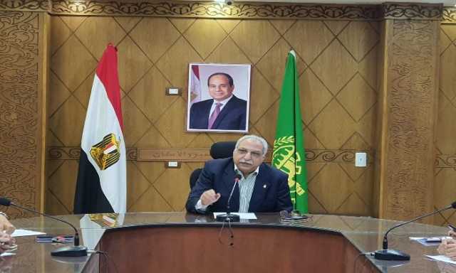 مدير تعليم القليوبية يتابع امتحانات الدبلومات الفنية الدور الثاني