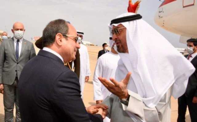 الرئيس السيسي يستقبل الشيخ محمد بن زايد بمطار العلمين