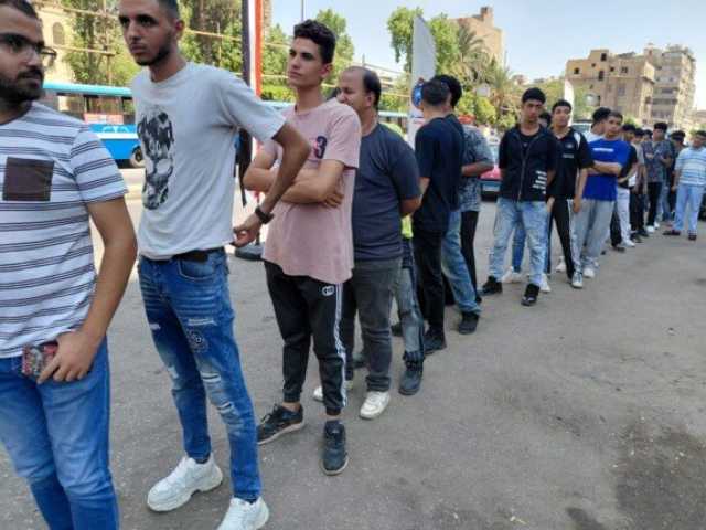 استمرار توافد الناخبين على باللجان الفرعية بالعباسية