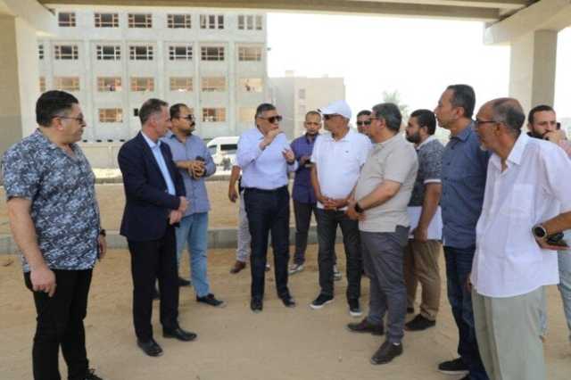 محافظ الجيزة يتفقد أعمال التطوير بمحيط مستشفى بولاق الدكرور العام