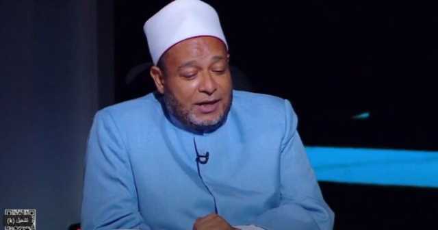 موت على الهواء.. عالم أزهري يحذر الشباب من التيك توك