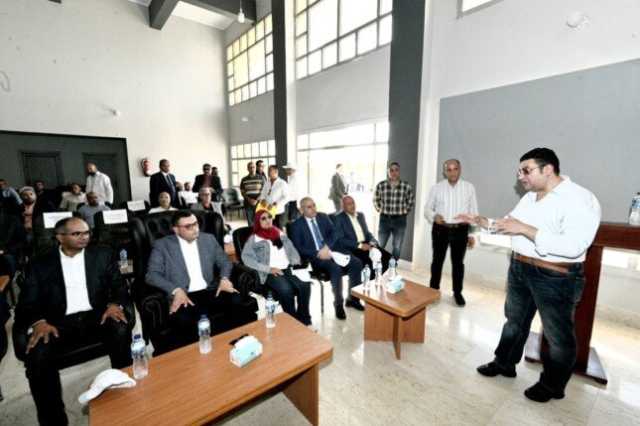 وزير الإسكان يتفقد أعمال رفع كفاءة محطة المياه الرئيسية بالعبور