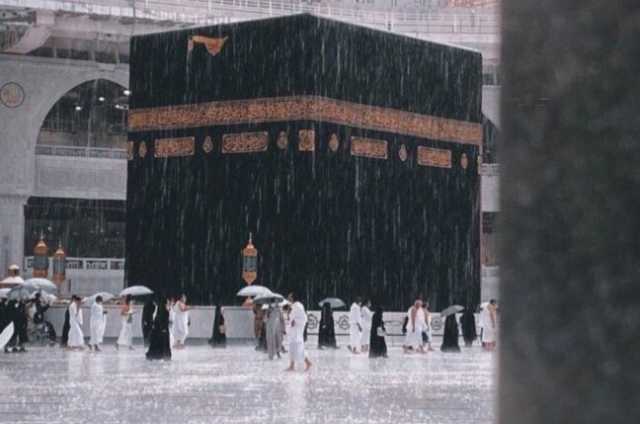 الدفاع المدني السعودى يحذر من أمطار غزيرة في مكة بدءًا من الغد