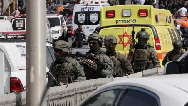 ارتفاع عدد قتلى عملية إطلاق النار بالقدس إلى 7 إسرائيليين