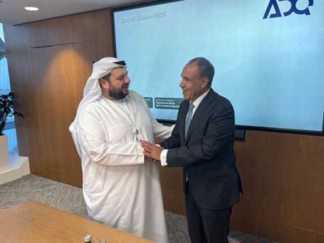 وزير الخارجية يبحث مع وزير الاستثمار الإماراتي تعزيز التعاون بين البلدين